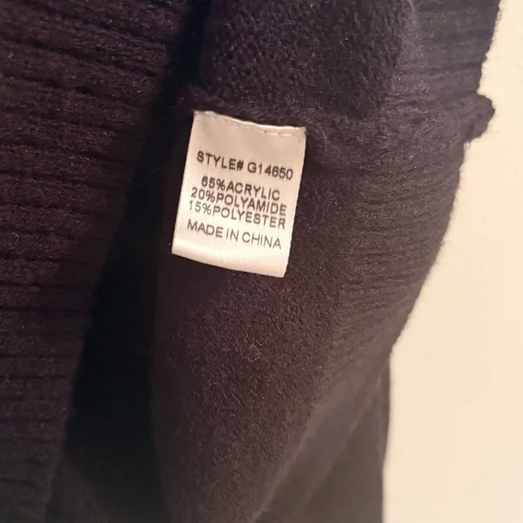 JODIFL Bear Sweater - NEW with tags! - Picture 6 of 6